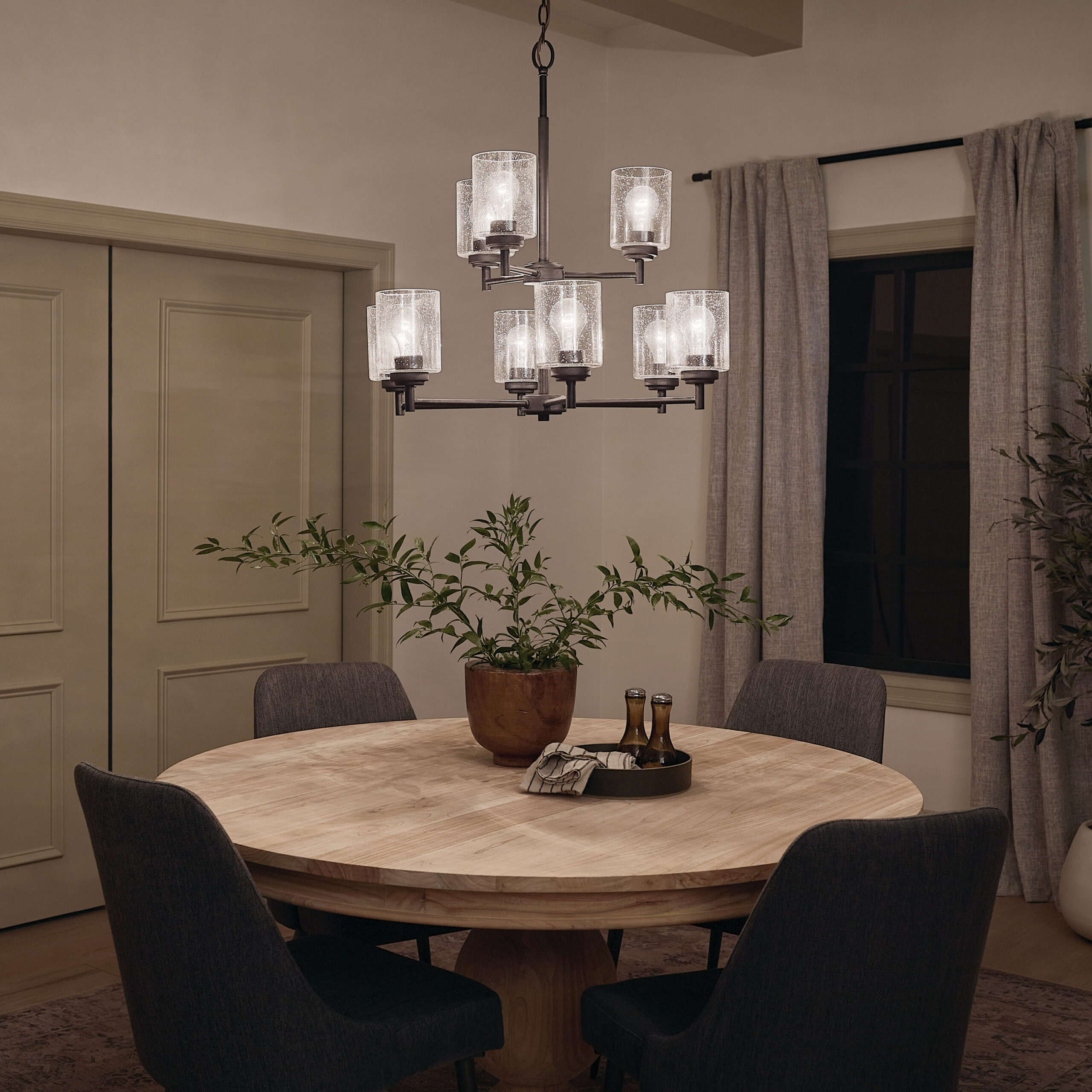 Kichler Winslow 9 -Light Brushed Black Seeded glass Metal Chandelier