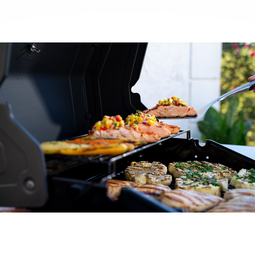 Charbroil Performance Series Clay 3 -Burner Liquid Propane Gas Grill