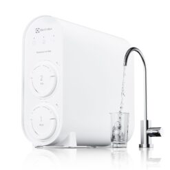 Electrolux PureEssence Eco Activated carbon Reverse Osmosis Filtration Under Sink Water Filtration System with stainless steel Faucet