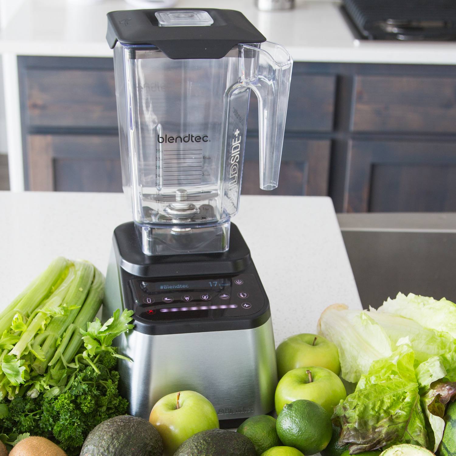 Blendtec Designer 650S Blender - Black Silver