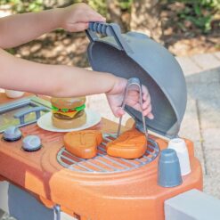 Step2 Grill & Splash Play Center