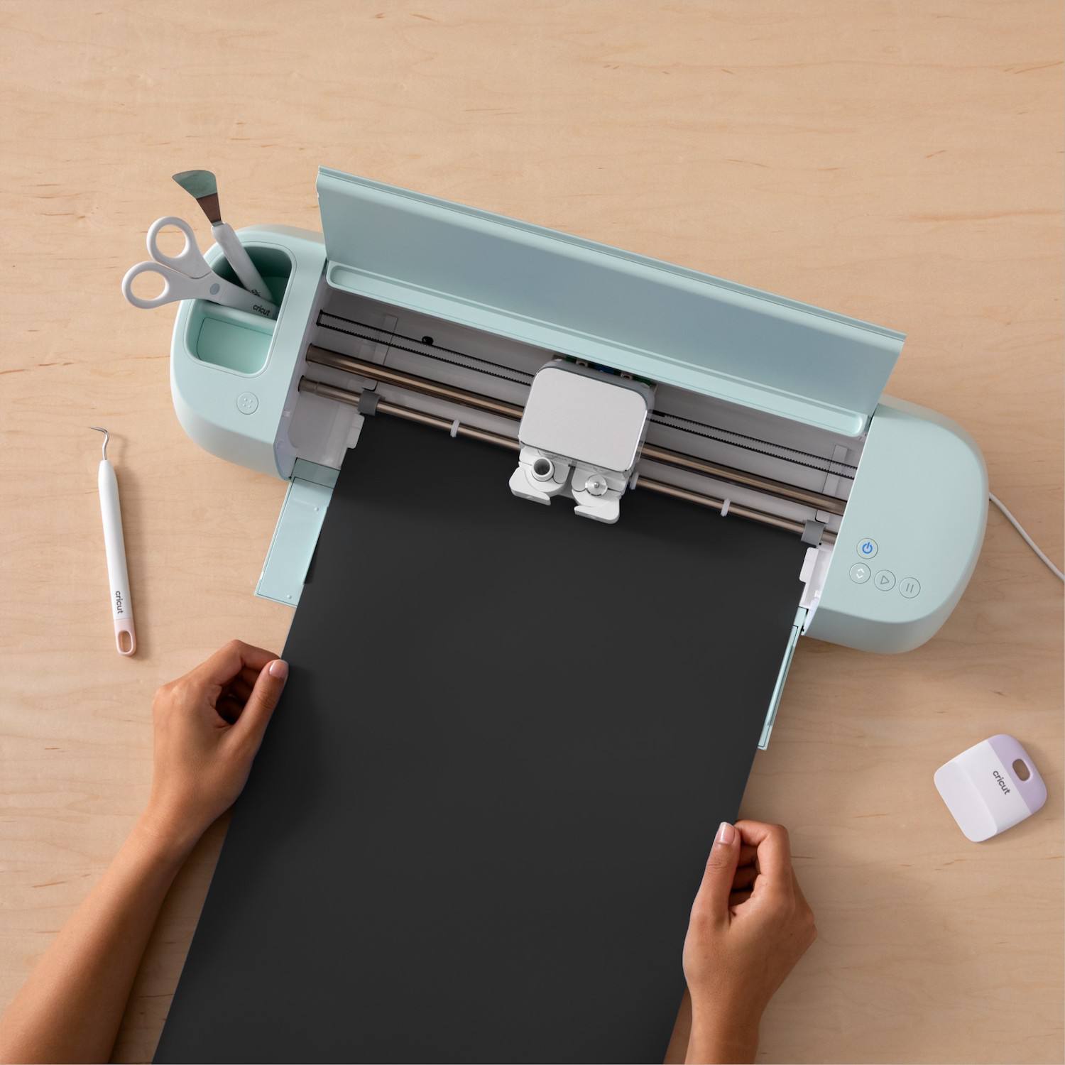 Cricut Explore 3 Smart Cutting Machine + Digital Content Bundle