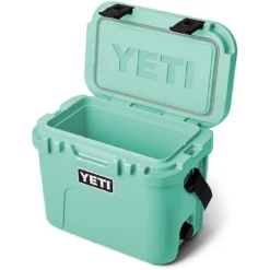 YETI Roadie 15 Hard Cooler - Seafoam