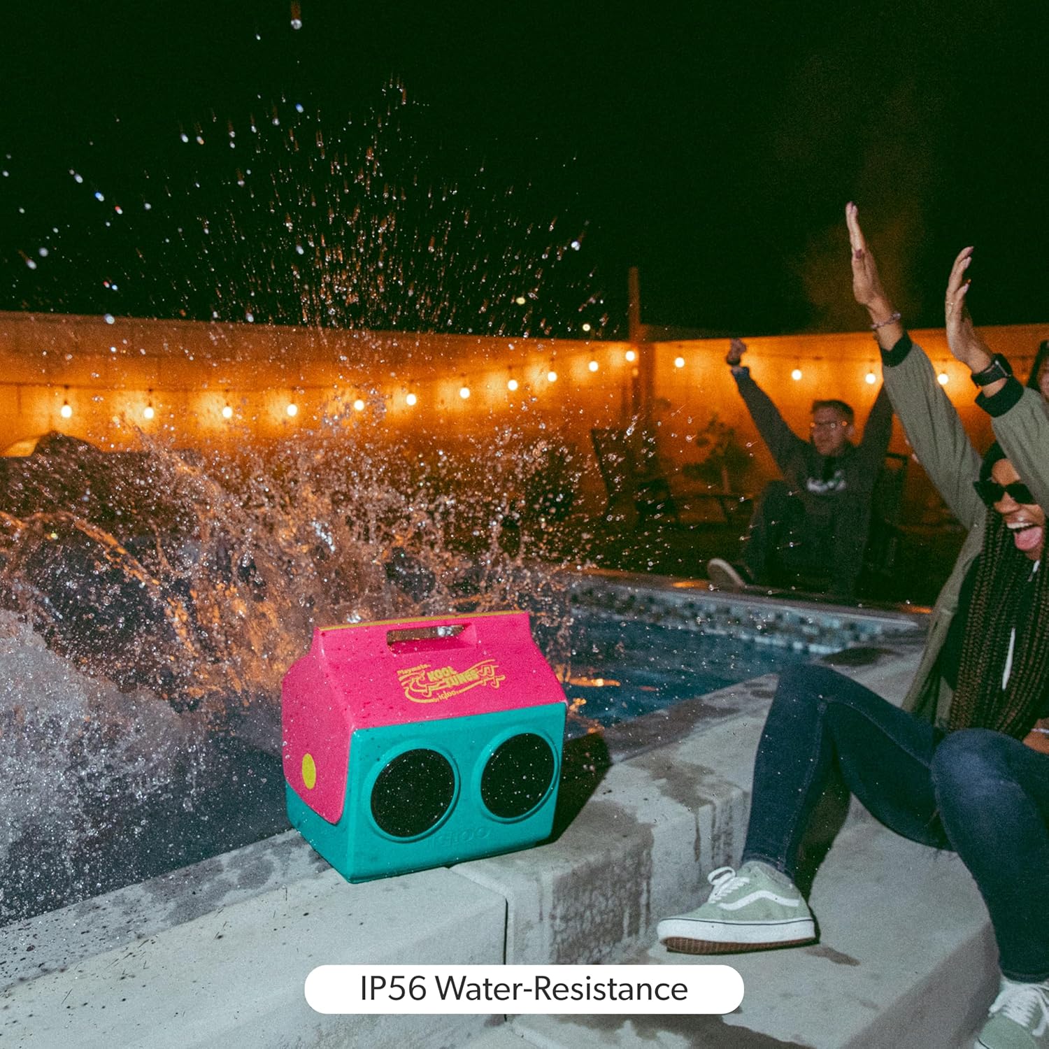 Igloo Kool Tunes Retro Bluetooth Boombox Cooler, 14 Qt Playmate Cooler with Speakers, Red White