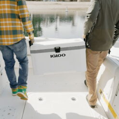 Igloo 70 Qt Latitude Marine Ultra, White and Moonscape