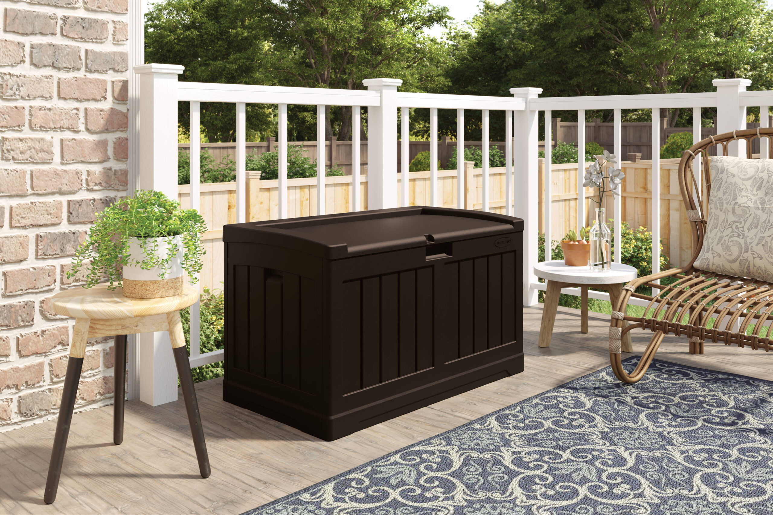Suncast Medium 50-Gallon Java Plastic Deck Box