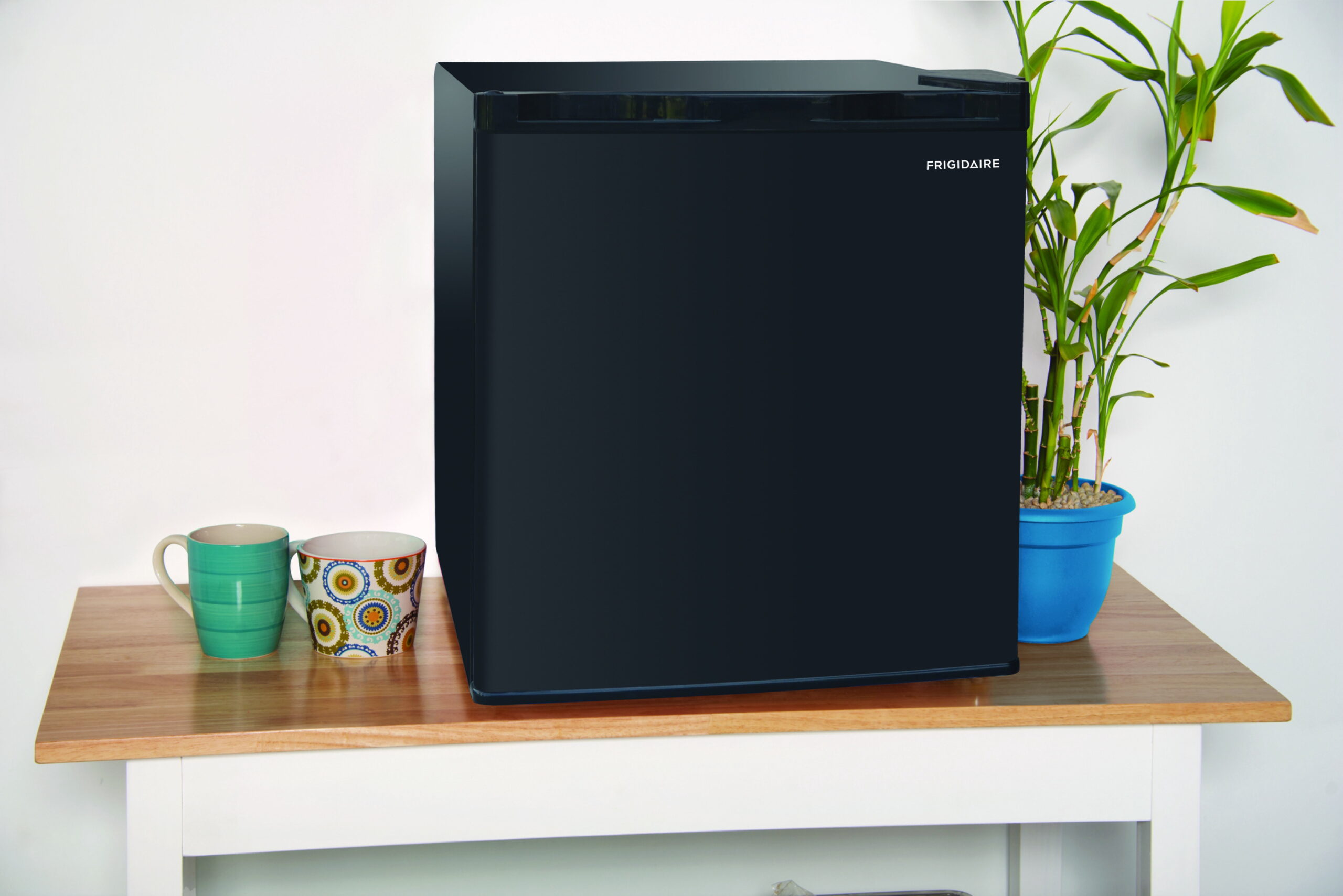 Frigidaire 1.6 Cu. ft. Compact Refrigerator with Freezer Compartment, Black Mini Fridge for Bedroom, Dorm, Office, Apartment