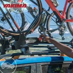 Yakima 60 Inch Aluminum T Slot Jetstream Bar Aerodynamic Crossbars for Roof Rack Systems Compatible with Any Streamline Tower, Black, Set of 2