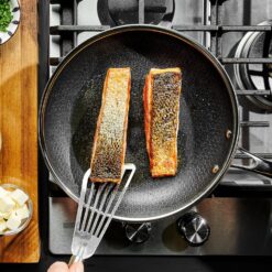 HexClad 10 Inch Hybrid Nonstick Frying Pan with Lid, Stay-Cool Handle, Dishwasher and Oven Safe, Induction Ready, Frying Pan Skillet Compatible with All Cooktops