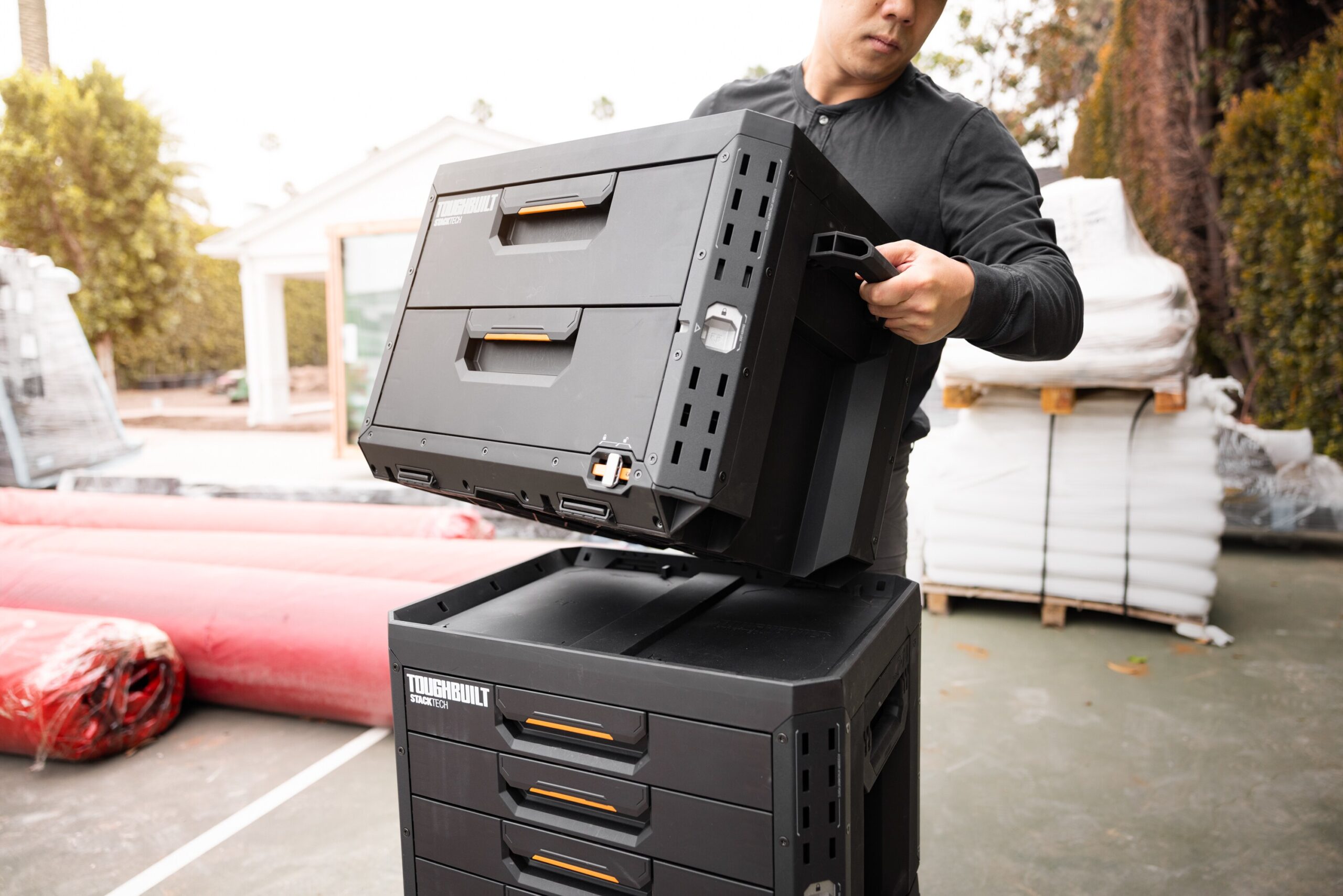 TOUGHBUILT STACKTECH 20.98-in W x 15.55-in H x 15.98-in D BLACK Plastic/Metal Tool Box - Image 19